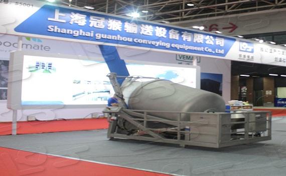 卤制品生产线：真空滚揉机的基本介绍及其作用