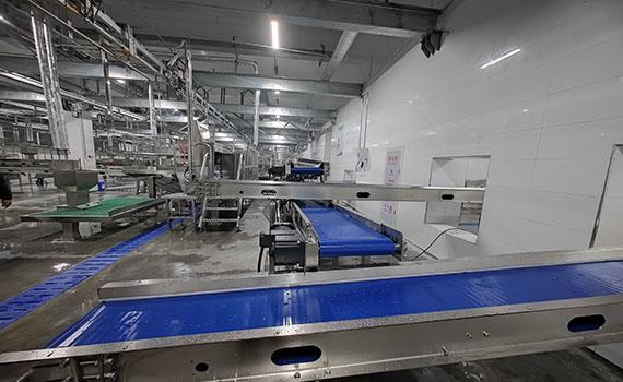 爬坡皮带输送机：空间优化与高效输送的双重解决方案