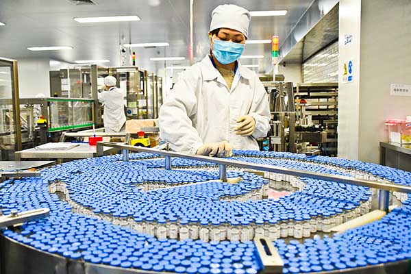 我国新冠疫苗接种超10亿剂次 国外疫苗严重供需不足