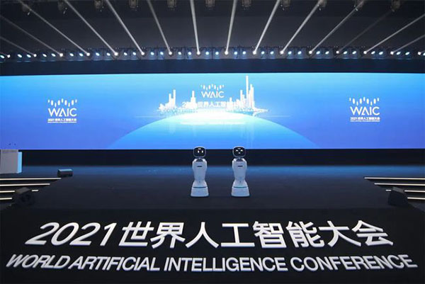 赋能百业AI助力科技企业竞逐1.6万亿产业赛道